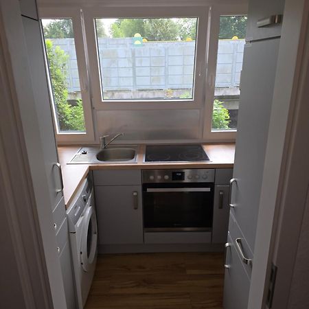 Monteurs-Ferienwohnung Emden Exterior foto
