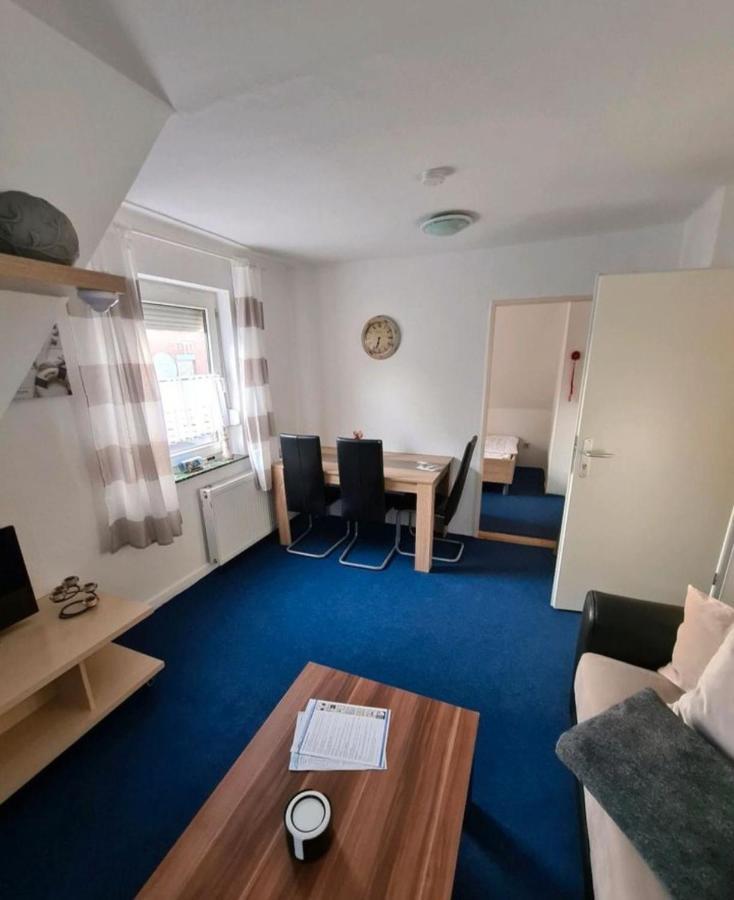 Monteurs-Ferienwohnung Emden Exterior foto